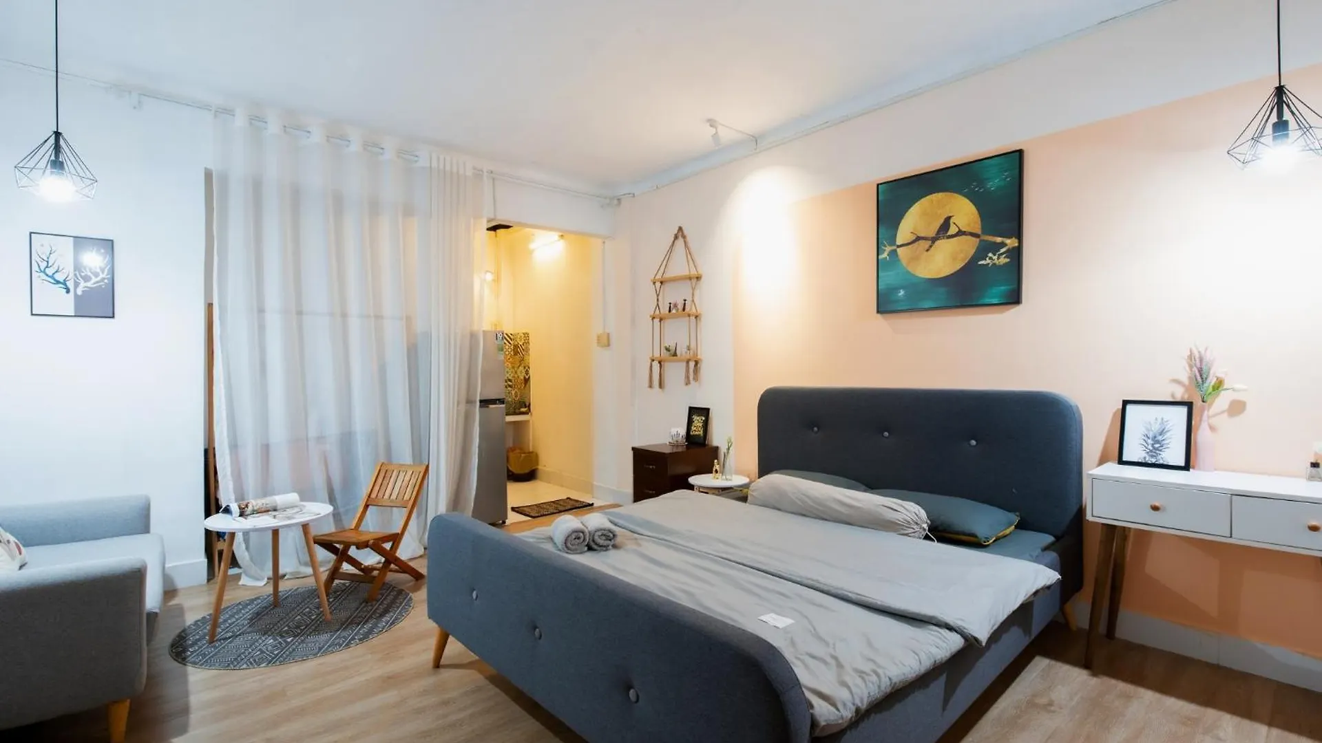 Studio Lagom 16: Urban Oasis near Notre-Dame Cathedral Ho Chi Minh City